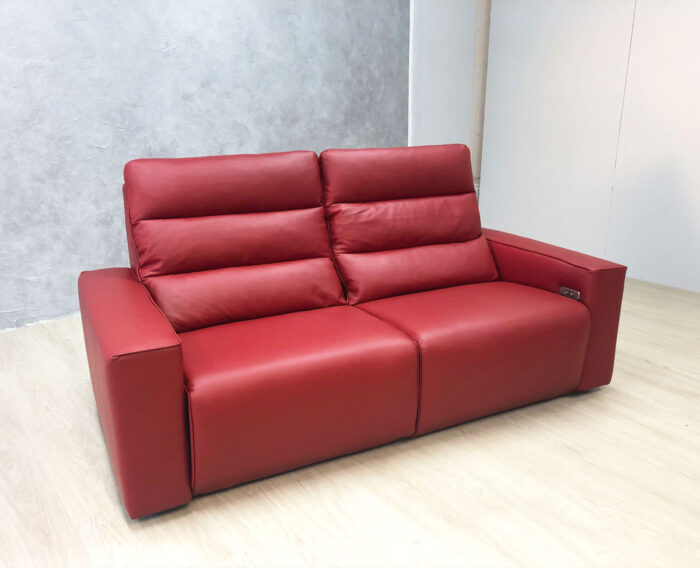 Divano relax fatto su misura rosso - Divano relax su misura Lissone